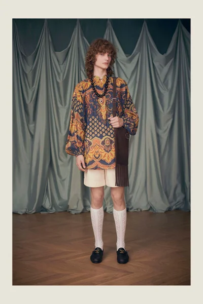 Look 92